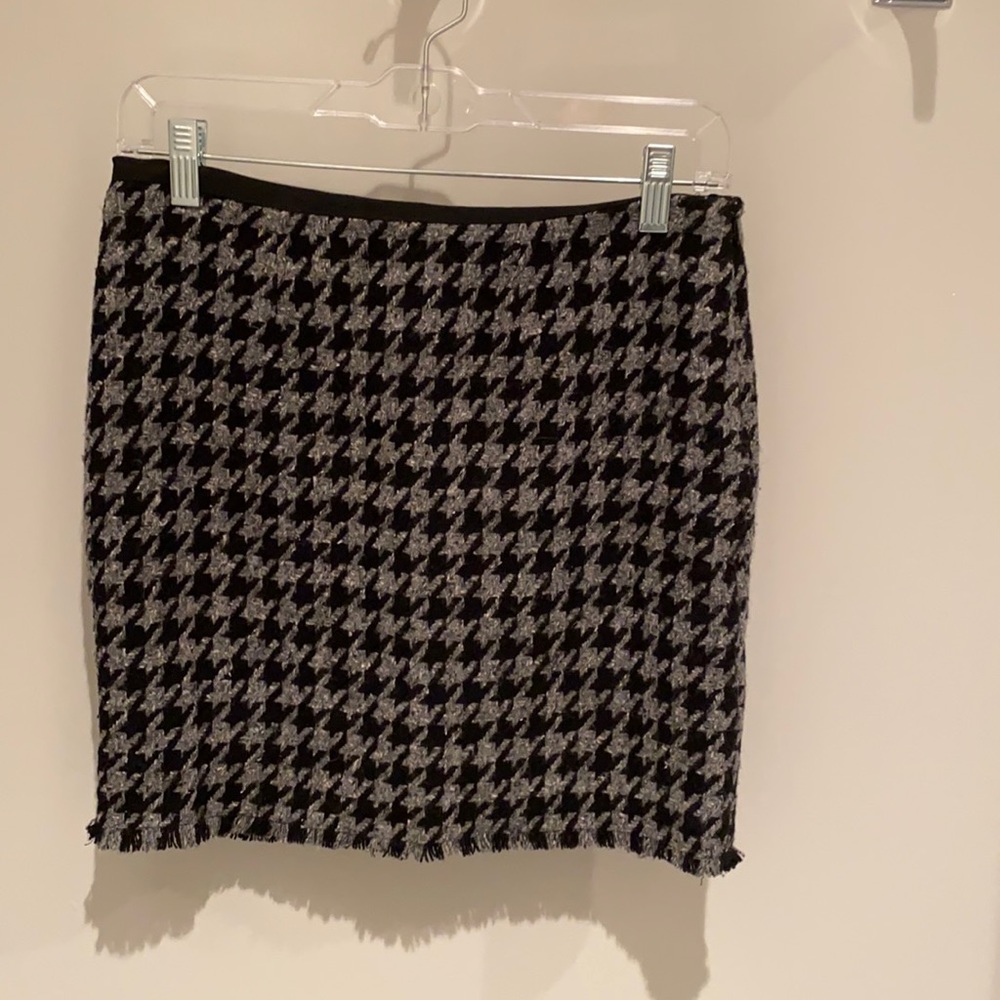 Wool houndstooth mini skirt